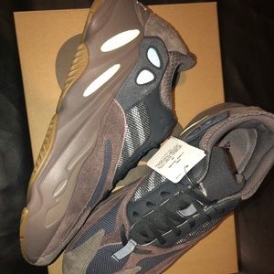 Yeezy 700